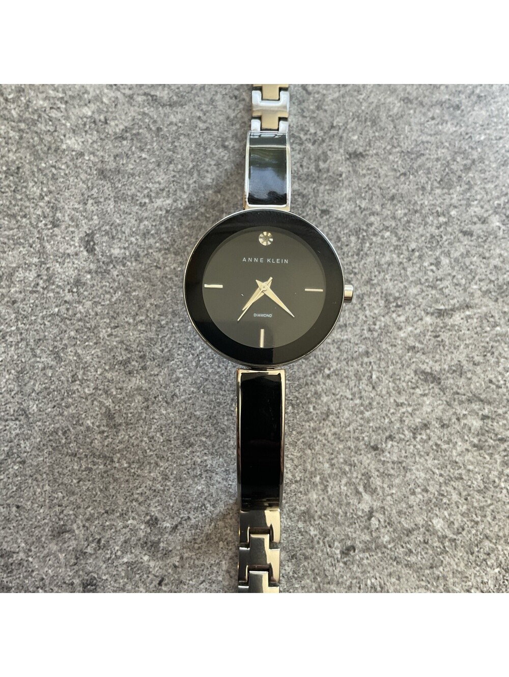 Beautiful Anne Klein Womens Diamond Watch Silver Tone Case & Band Black Dial D5
